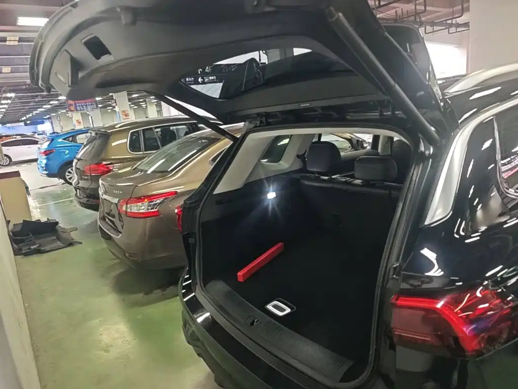 Roewe RX5 eMAX — миниатюра 19