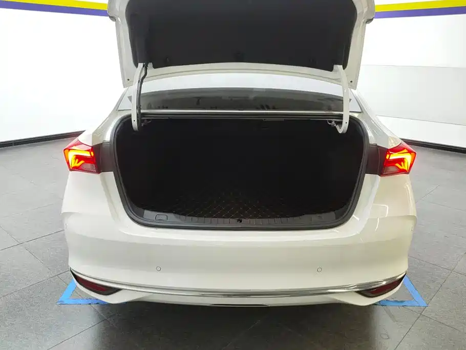 Buick Verano — миниатюра 4