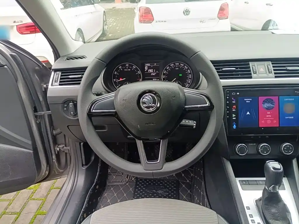Skoda Octavia — миниатюра 11