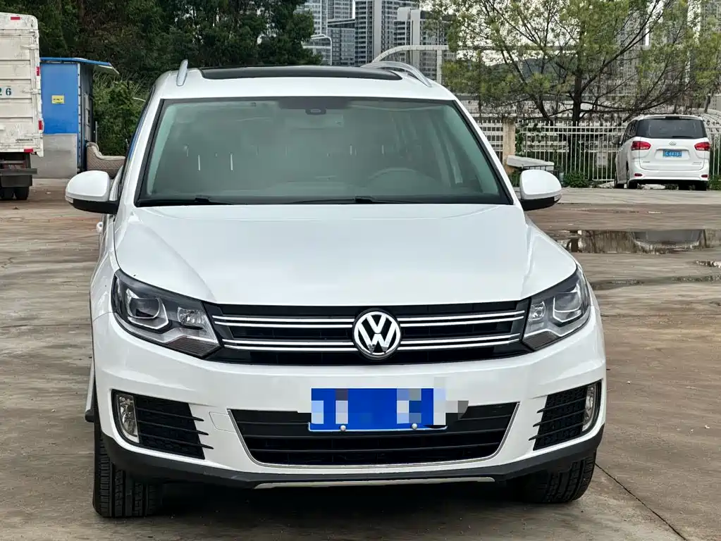Volkswagen Tiguan — миниатюра 5