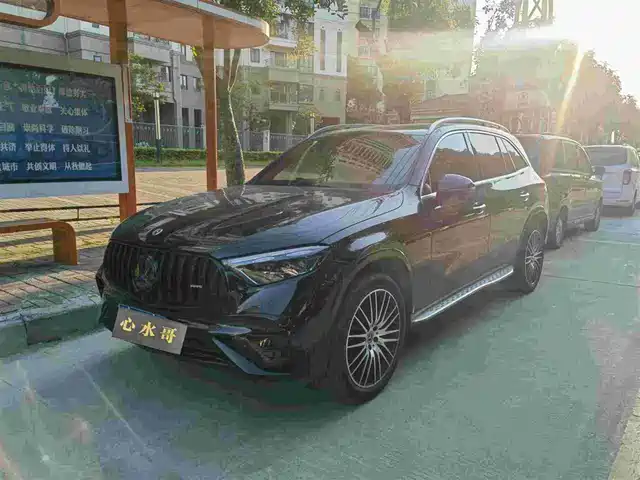 MERCEDES-BENZ GLC
