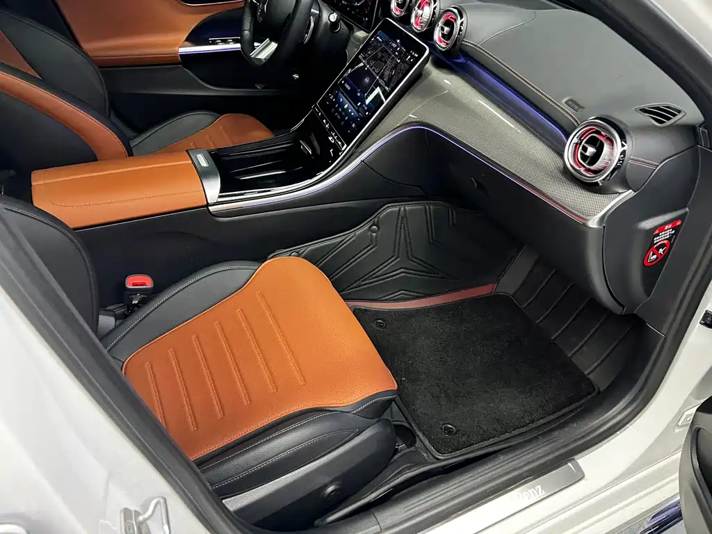 Mercedes-Benz C-Class — миниатюра 11