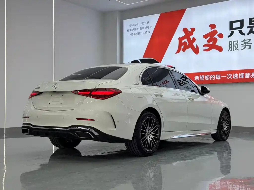 Mercedes-Benz C-Class — миниатюра 7