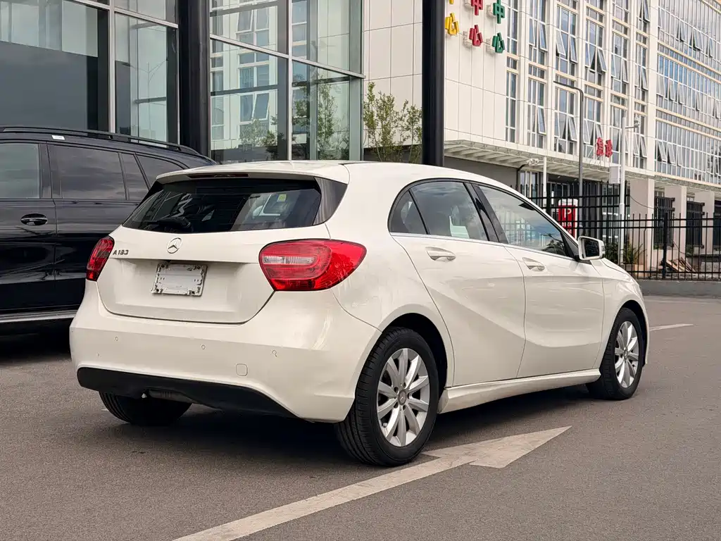 Mercedes-Benz A-Class (Import) — миниатюра 6
