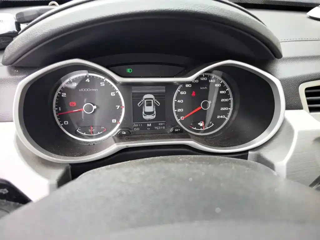 Geely Boyue — миниатюра 8