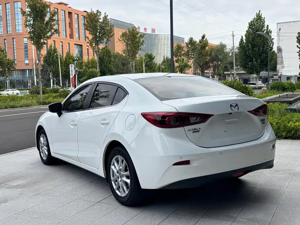 Mazda 3 Axela — миниатюра 9