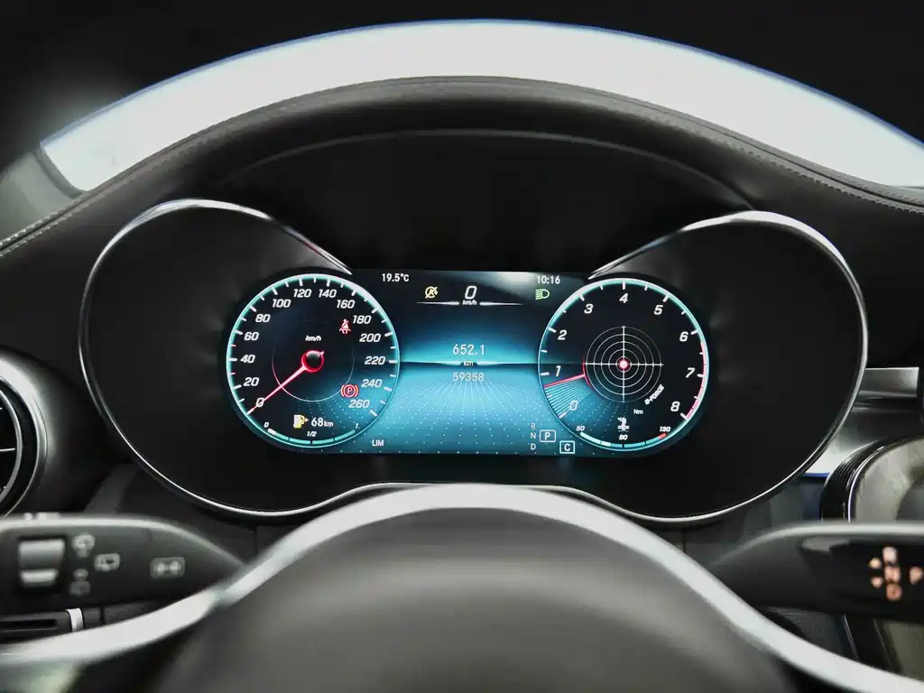 Mercedes-Benz GLC 2022 — фото 32
