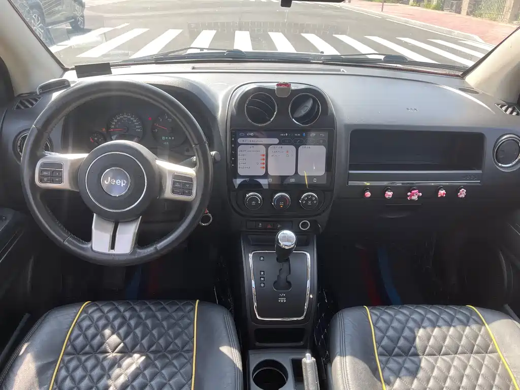 Jeep Compass (Import) — миниатюра 6