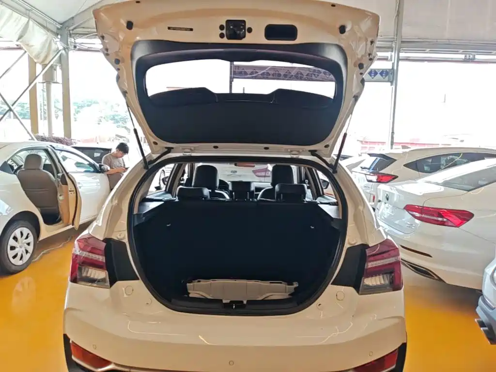 Geely Vision S1 — миниатюра 19