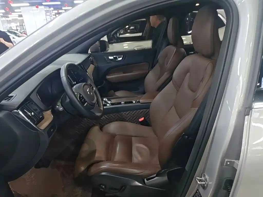 Volvo XC60 — миниатюра 15