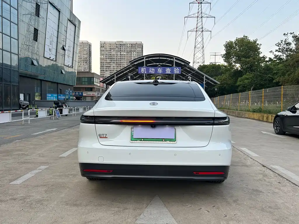 NIO ET7 2023 75kWh