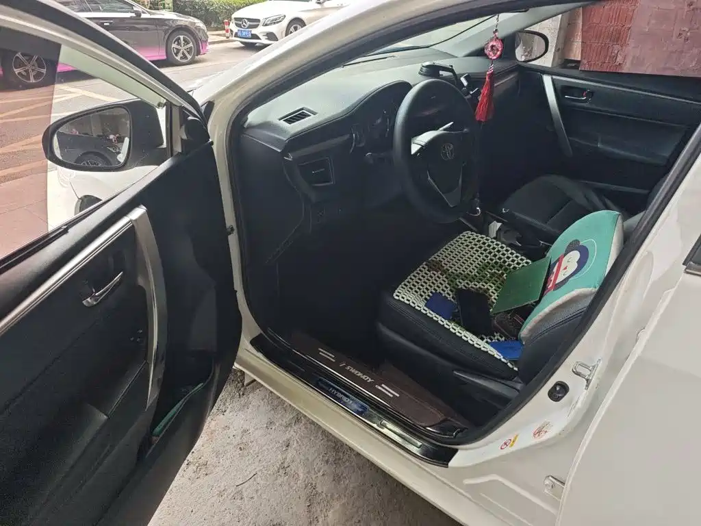 Toyota Corolla — миниатюра 14