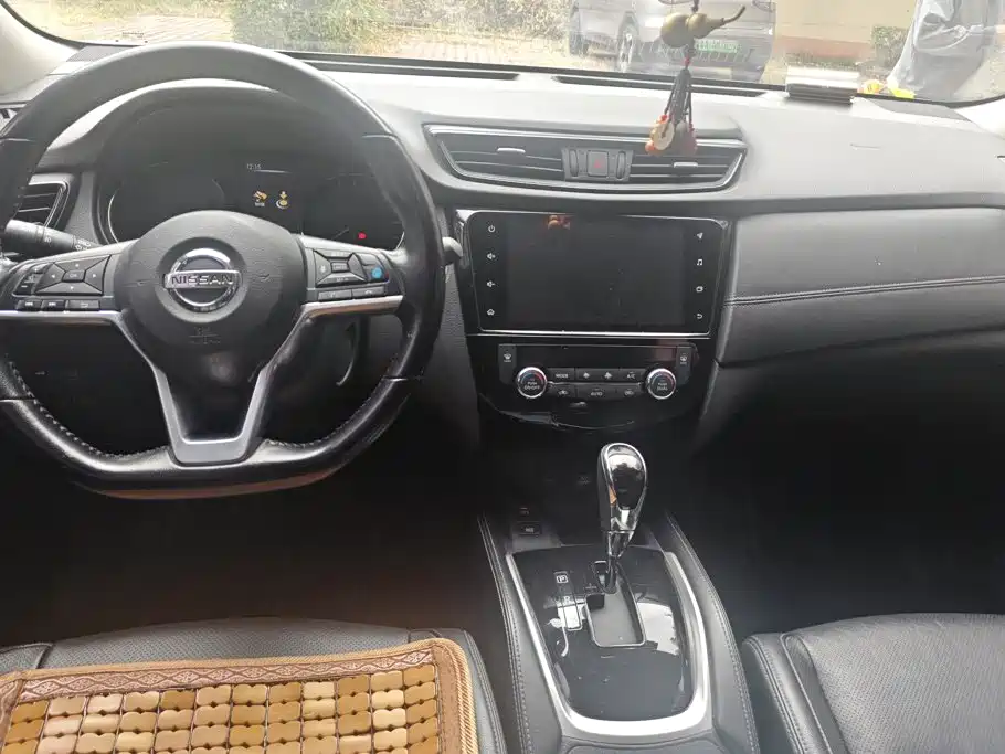 Nissan X-Trail — миниатюра 12