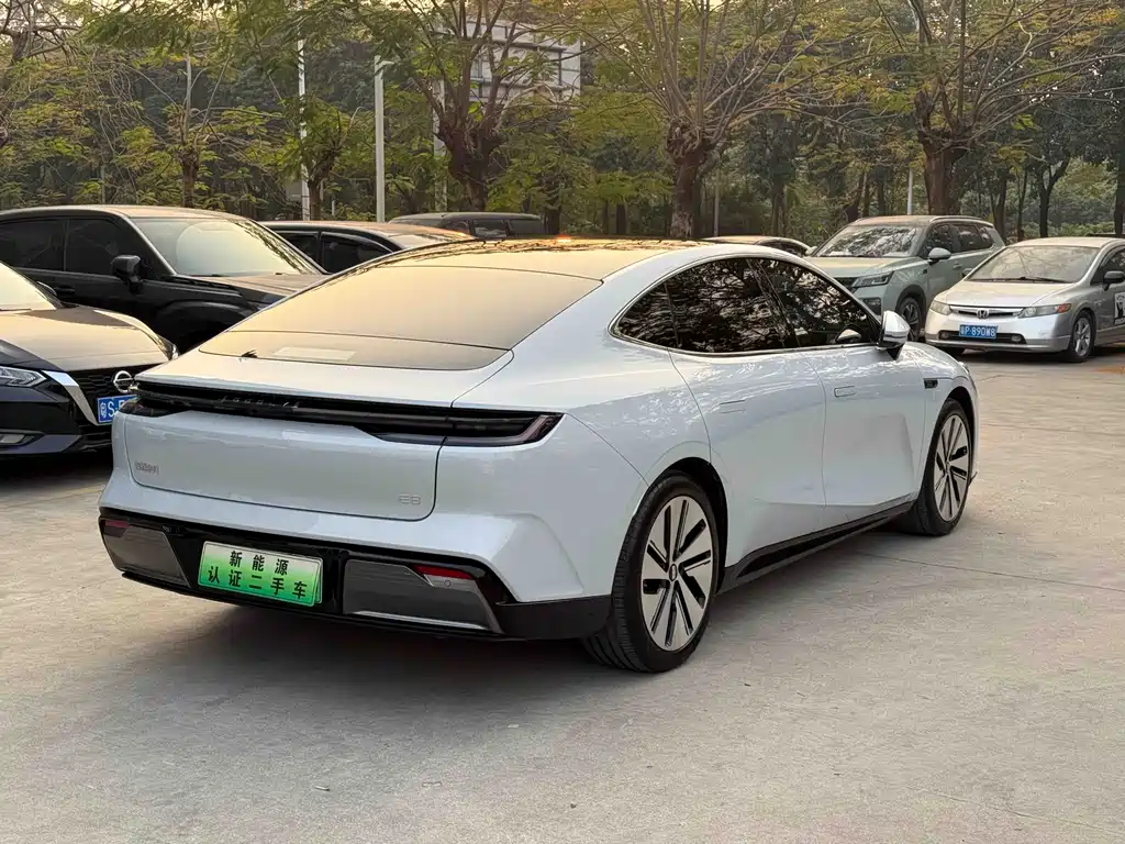 GEELY GALAXY GALAXY E8