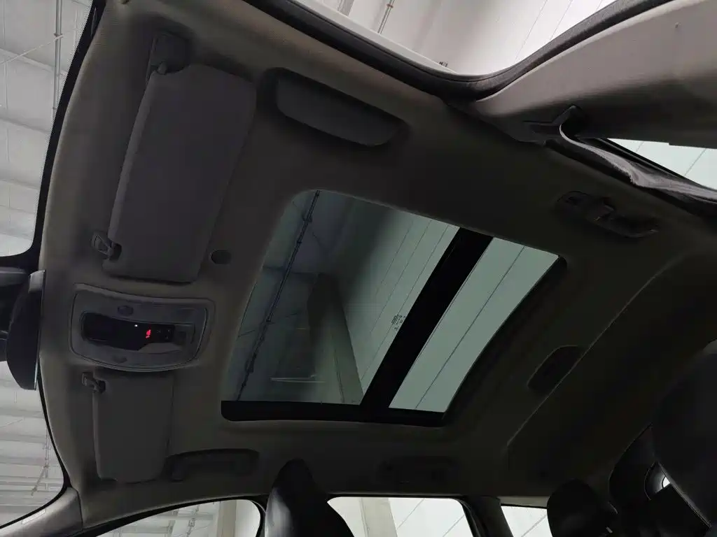 Volvo XC60 (Import) — миниатюра 14