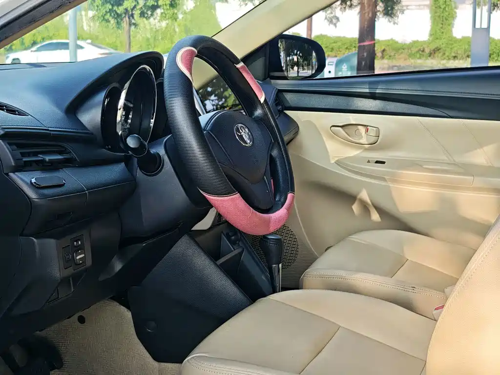 Toyota Yaris L — миниатюра 13