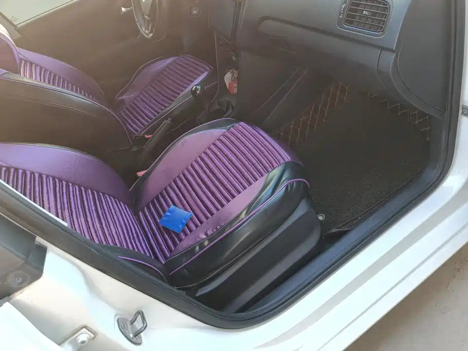 Volkswagen Polo — миниатюра 8