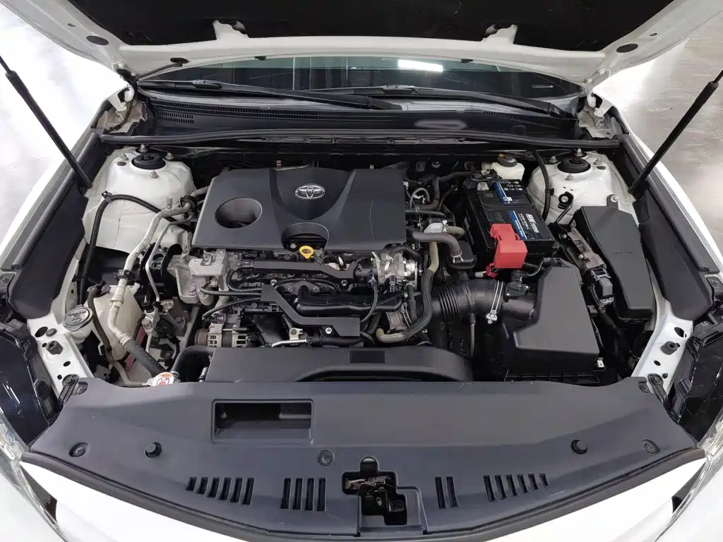 Toyota Camry — миниатюра 6