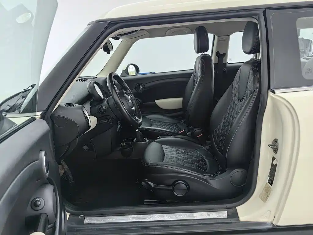 MINI Mini Clubman — миниатюра 10