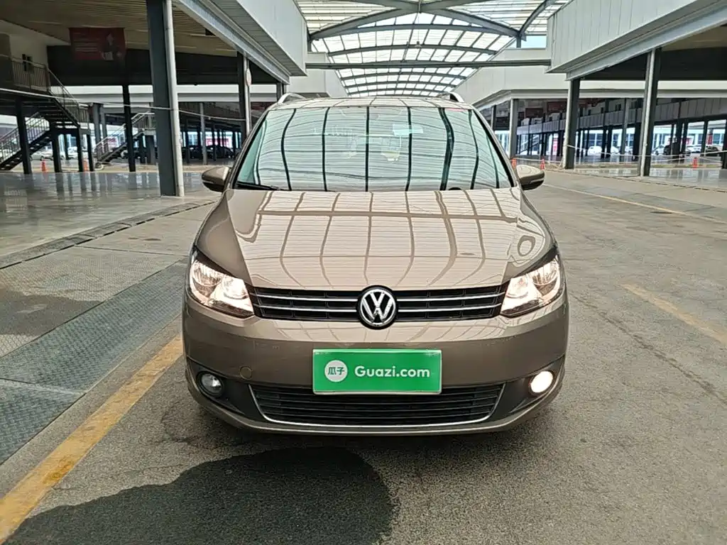 Volkswagen Touran — миниатюра 3