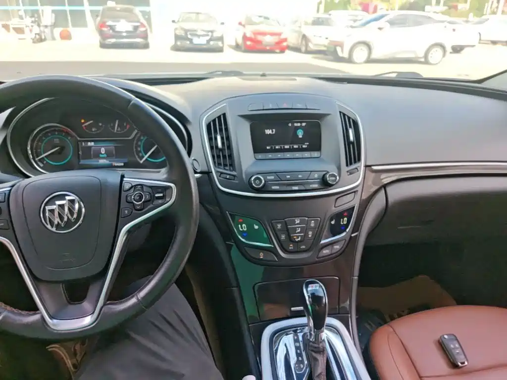Buick Regal — миниатюра 10