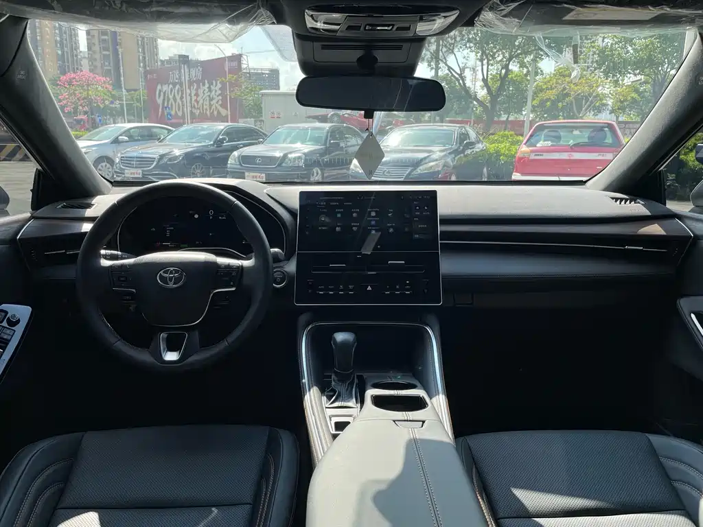 Toyota Avalon — миниатюра 18
