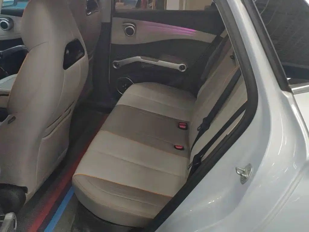 BYD Yuan Plus — миниатюра 17