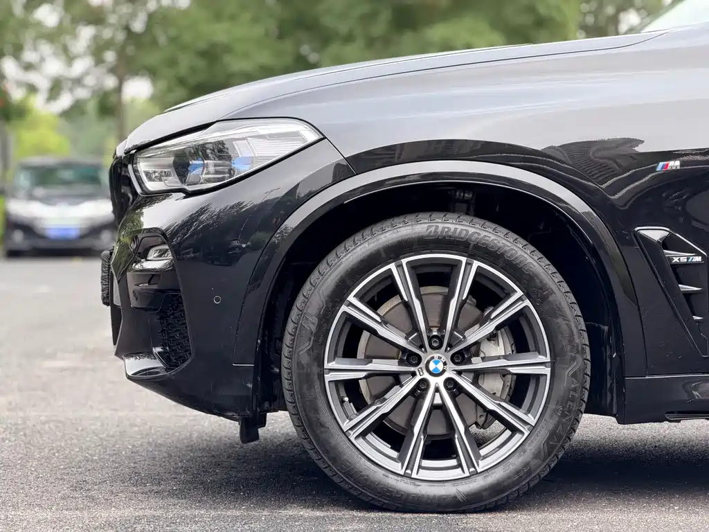 BMW X5 (Import) — миниатюра 3