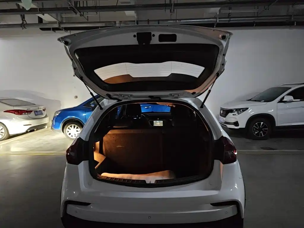 Geely Vision X3 — миниатюра 15