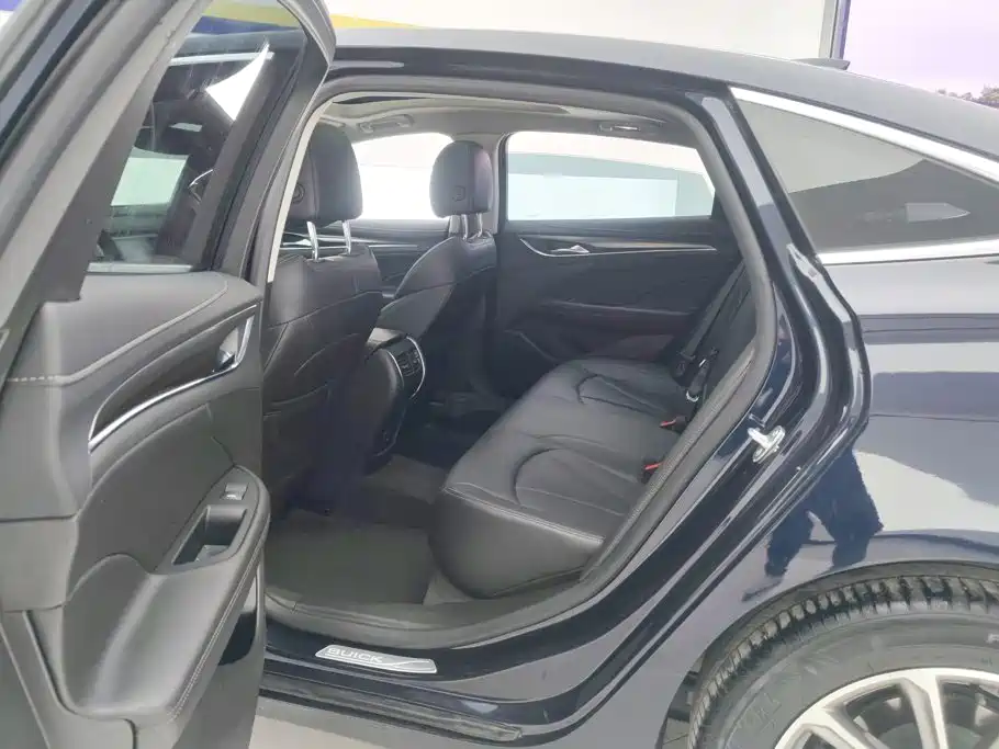 Buick LaCrosse — миниатюра 11