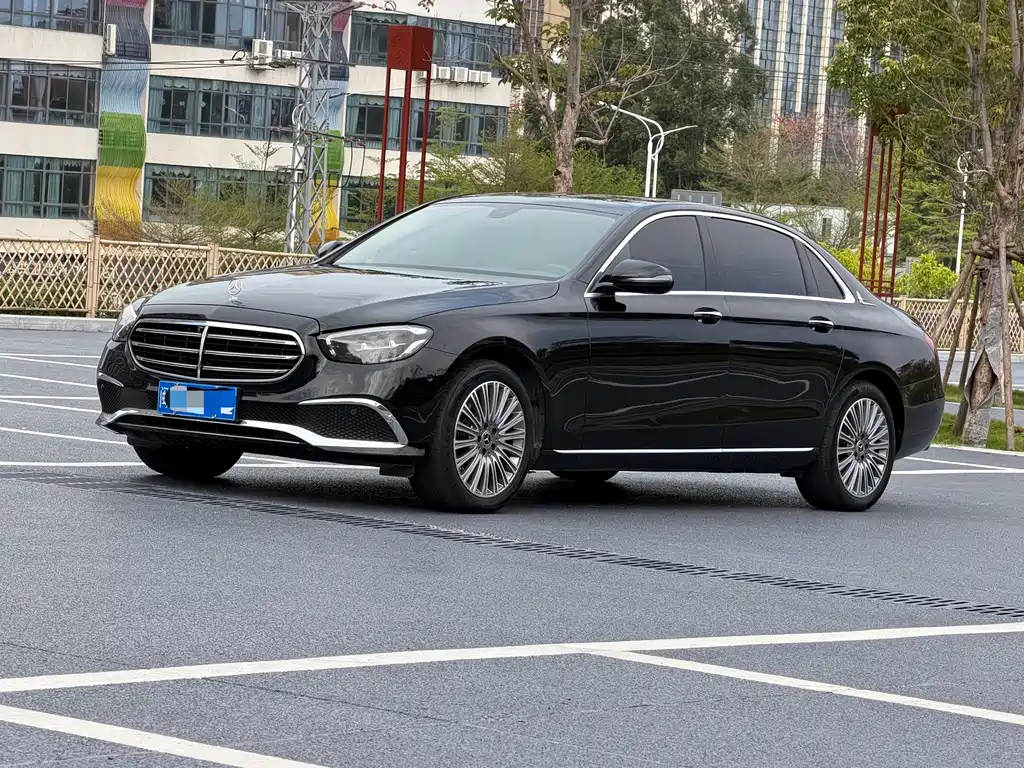 Mercedes-Benz E-Class 2021