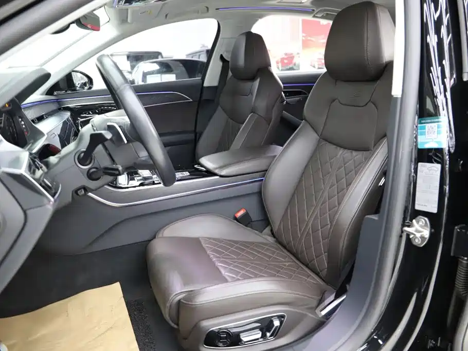 Audi A8 — миниатюра 6