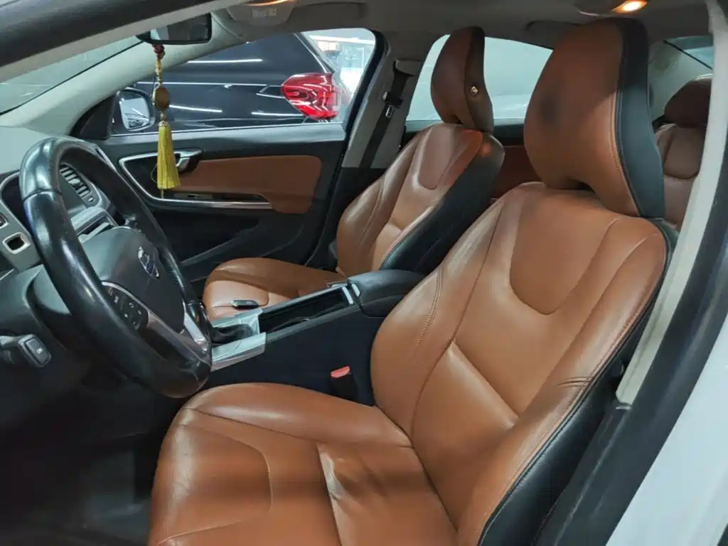 Volvo S60 — миниатюра 15