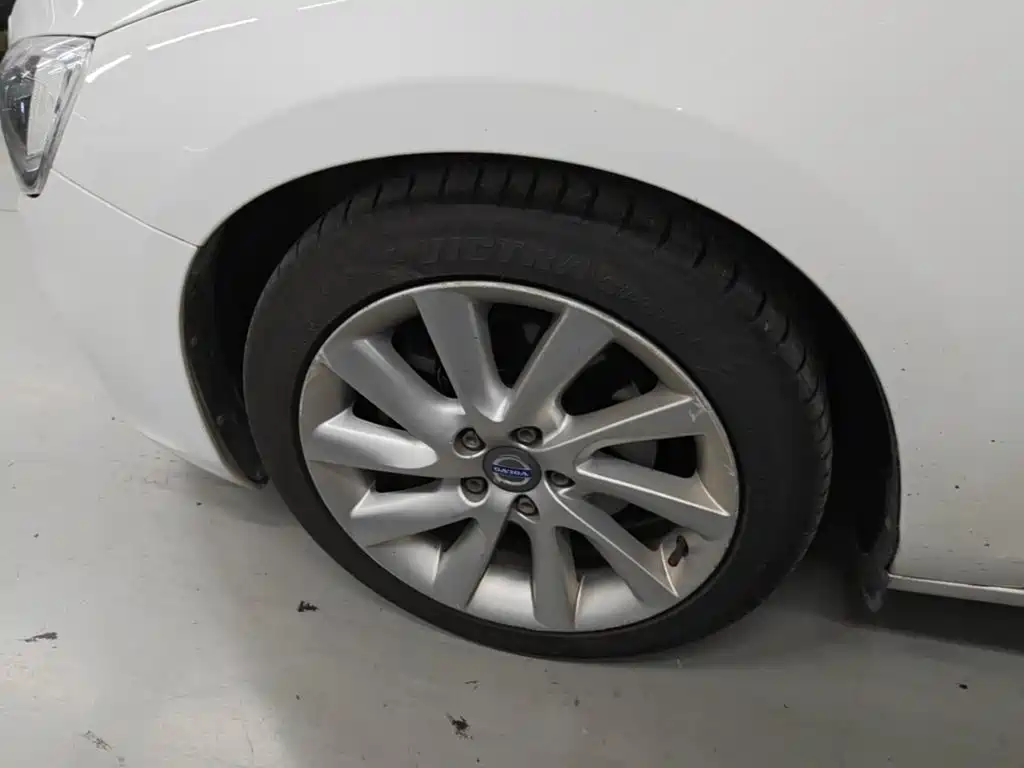 Volvo S60 — миниатюра 23