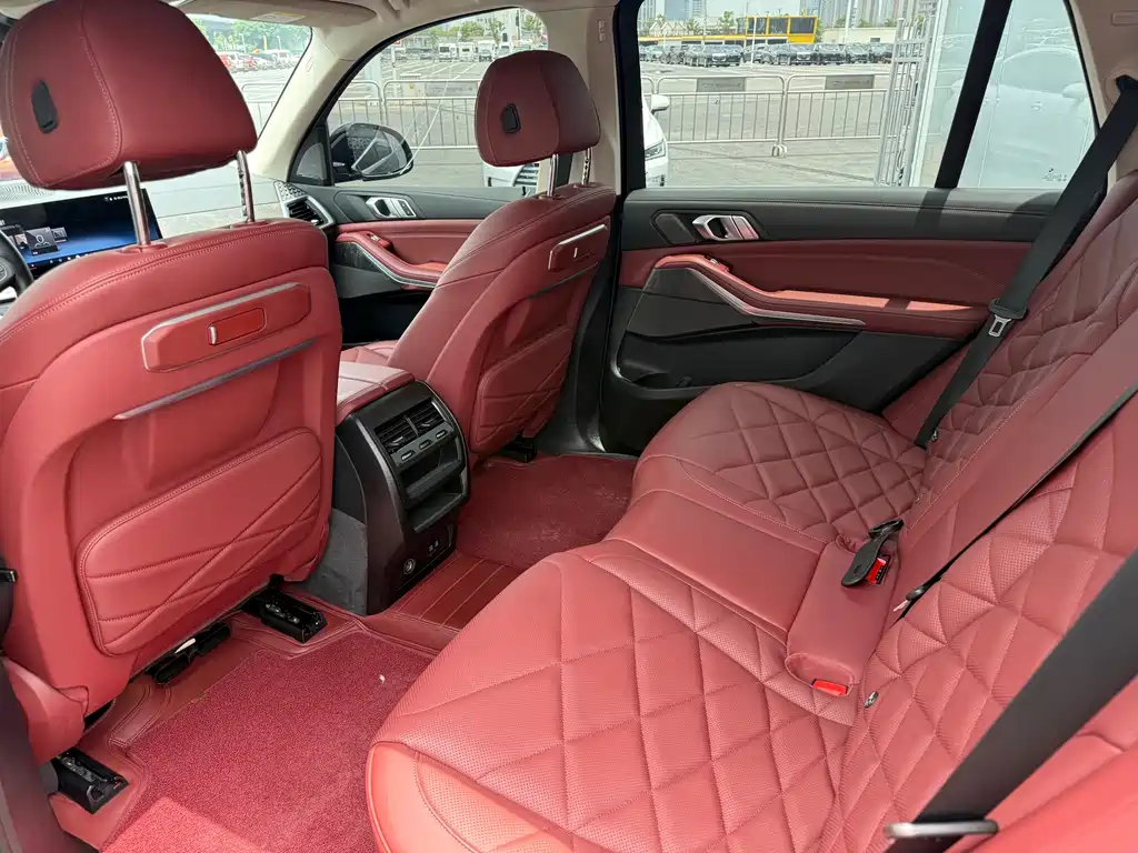 BMW X5 2023 xDrive 30Li Premium M Sport