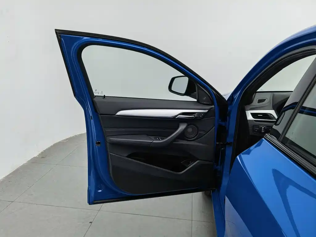 BMW X2 — миниатюра 8
