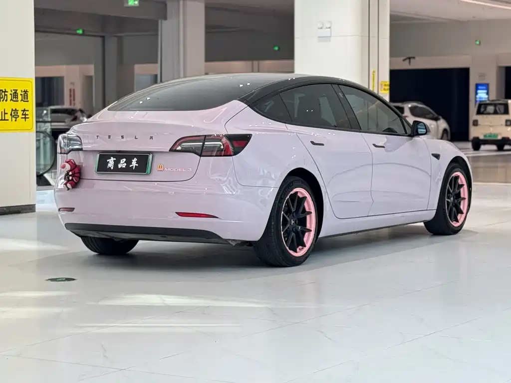 Tesla Model 3 — миниатюра 9