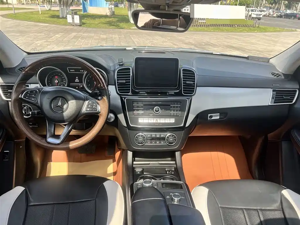 Mercedes-Benz GLE 2015 GLE 320 4MATIC SUV