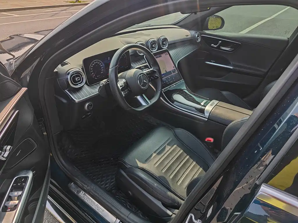 Mercedes-Benz C-Class — миниатюра 5