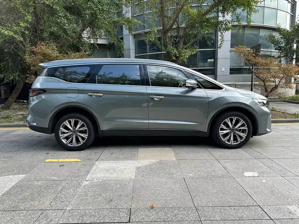 Geely Jia Ji — миниатюра 11