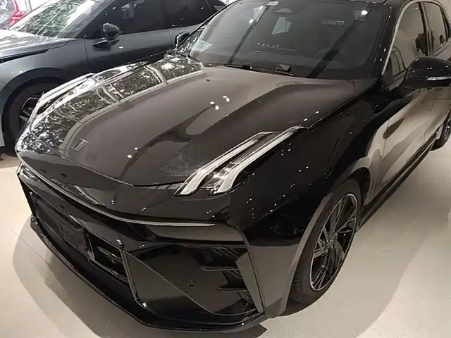 2025 Lynk & Co 03