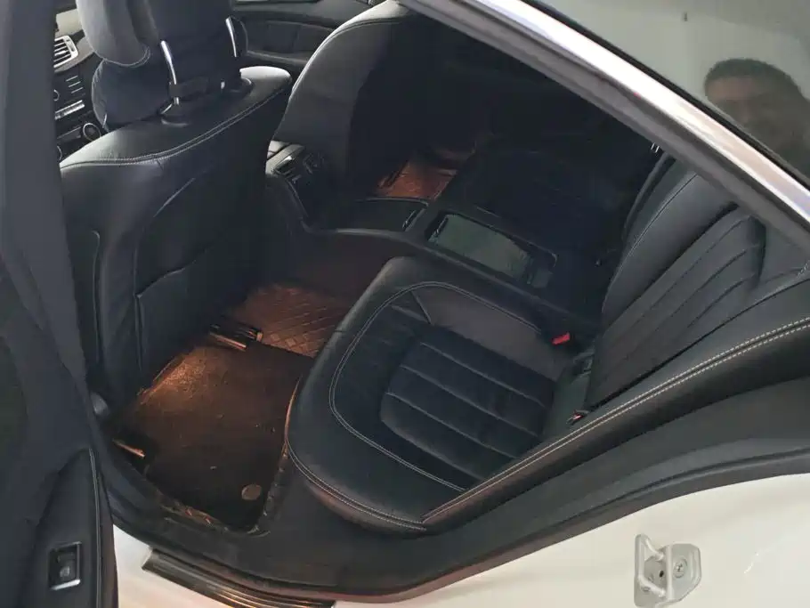 Mercedes-Benz CLS — миниатюра 11