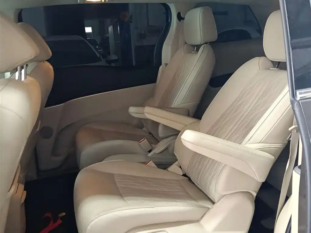 Buick GL8 2023 Luxury