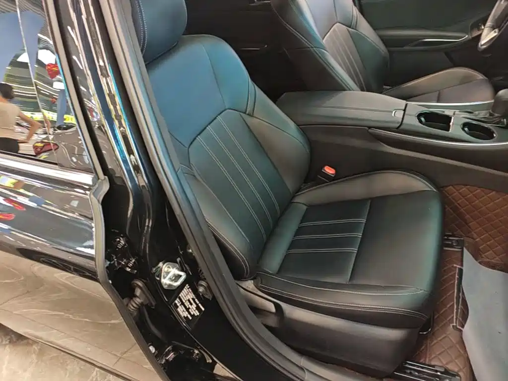 Toyota Avalon — миниатюра 25