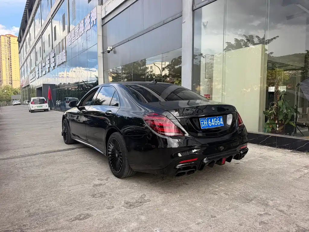 Mercedes-Benz S-Class — миниатюра 8