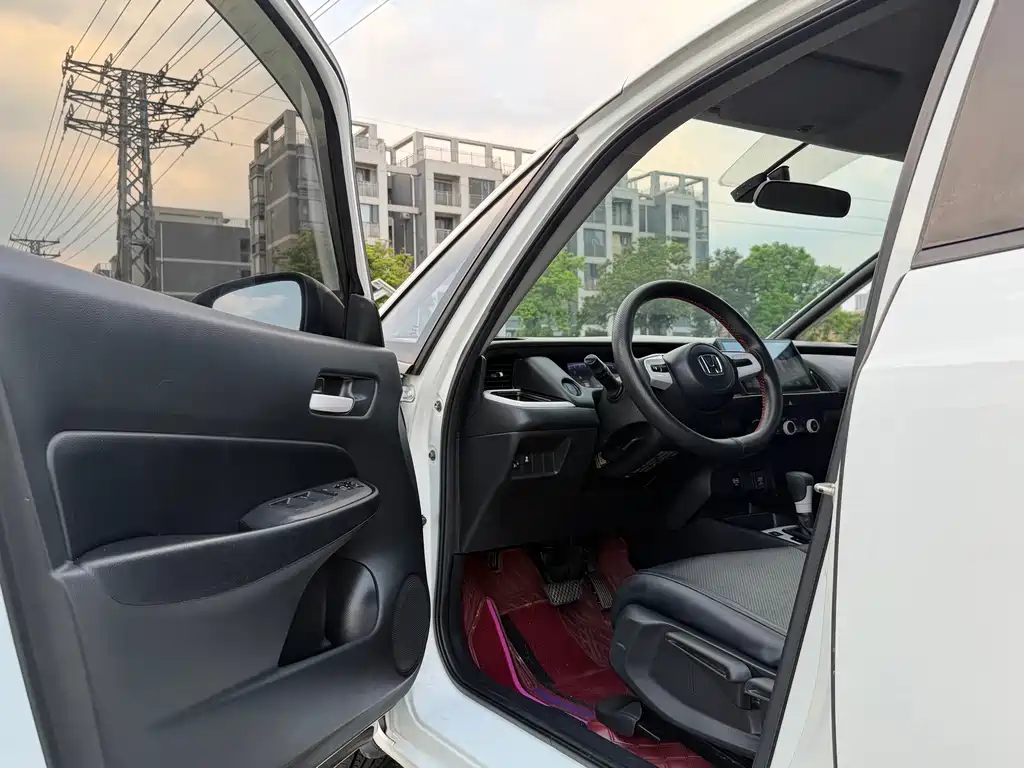 Honda Fit — миниатюра 8