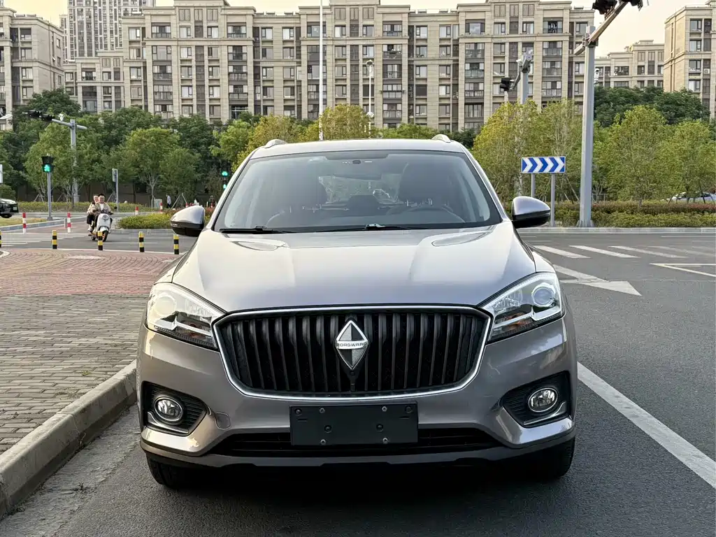 Borgward BX7 — миниатюра 2