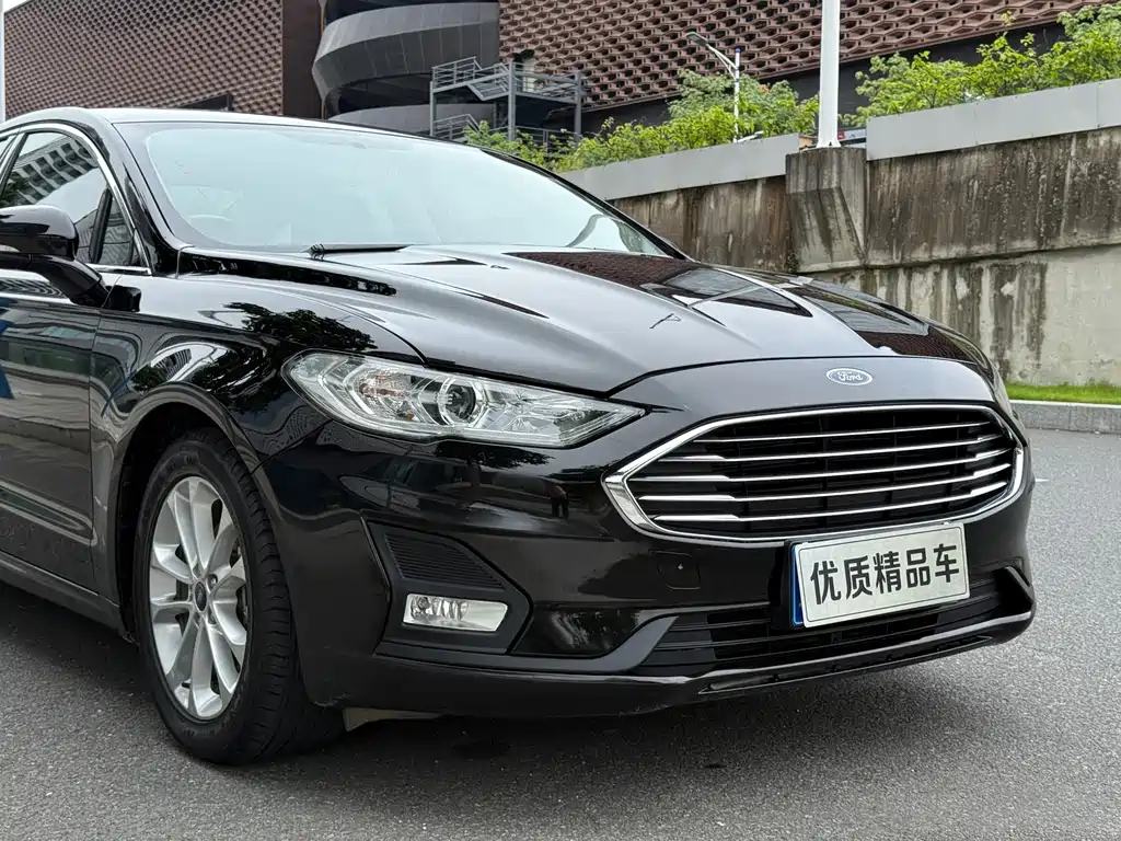 Ford Mondeo — миниатюра 5
