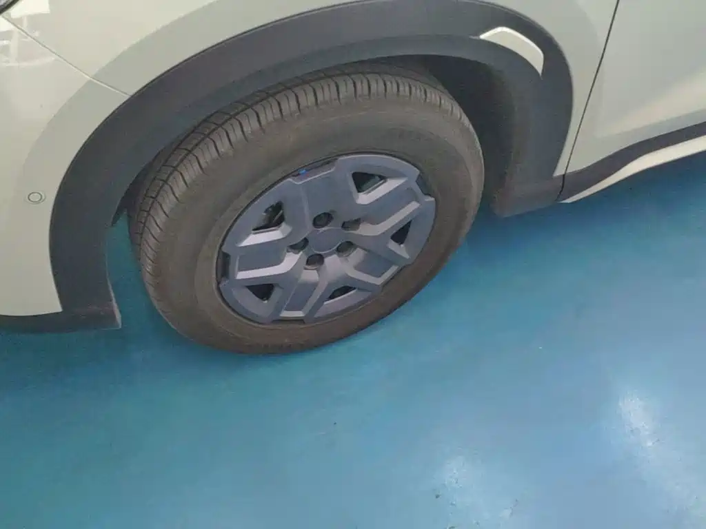 BYD Yuan UP — миниатюра 23