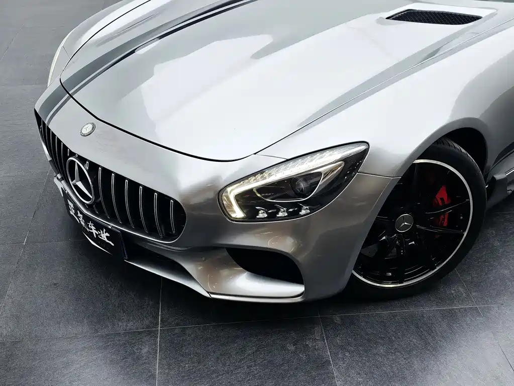 MERCEDES-BENZ AMG GT